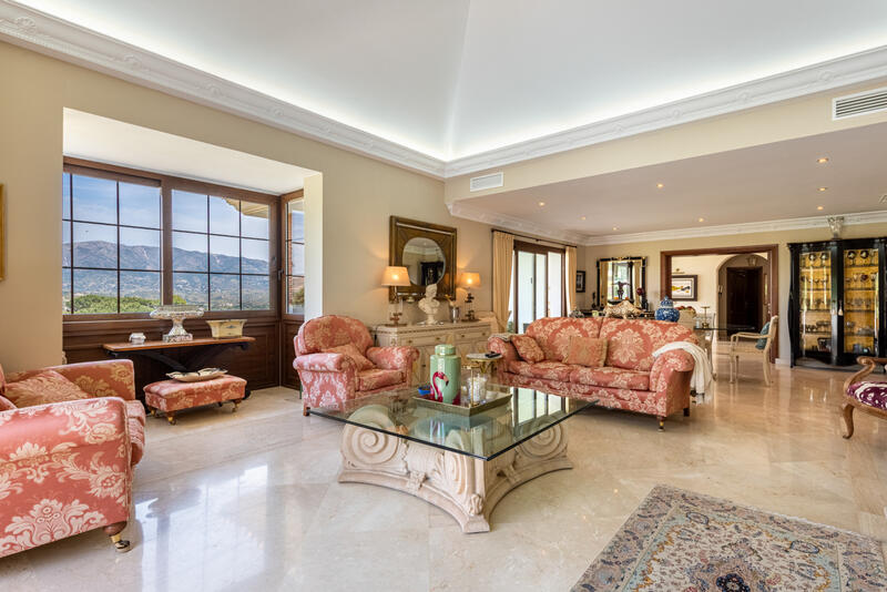 4 bedroom Villa for sale