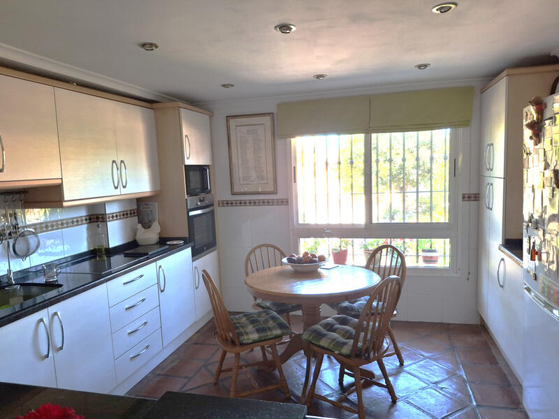 4 bedroom Townhouse for sale 4 bedroom Townhouse for sale