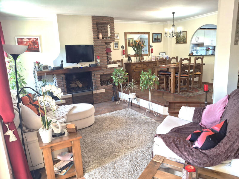 4 bedroom Townhouse for sale 4 bedroom Townhouse for sale