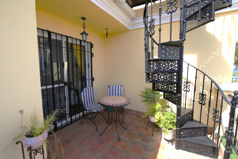 4 bedroom Townhouse for sale 4 bedroom Townhouse for sale