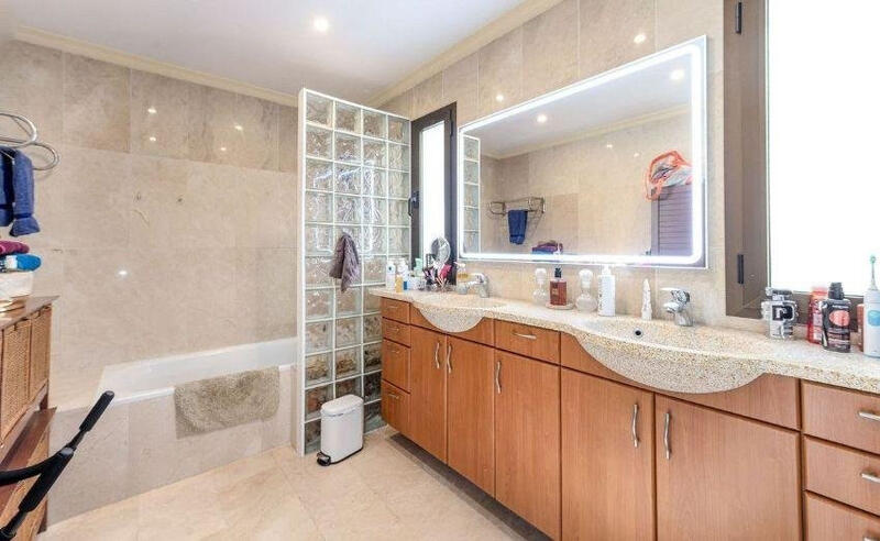 7 chambre Maison Troglodyte à vendre