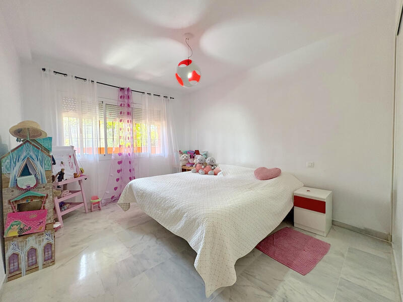 2 slaapkamer Appartement Te koop 2 slaapkamer Appartement Te koop