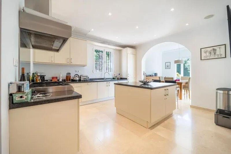 4 soverom Villa til salgs