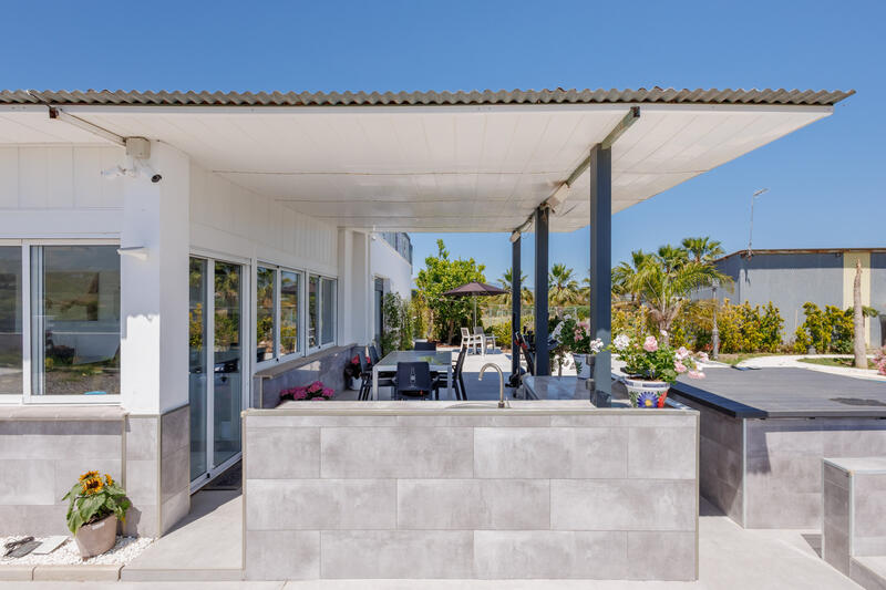 6 bedroom Villa for sale 6 bedroom Villa for sale