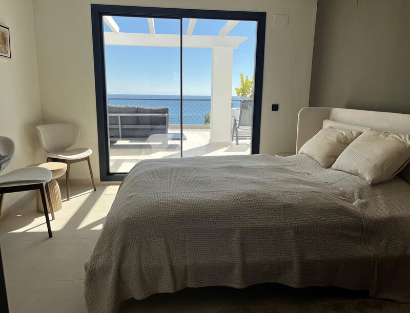 3 bedroom Apartment for sale
