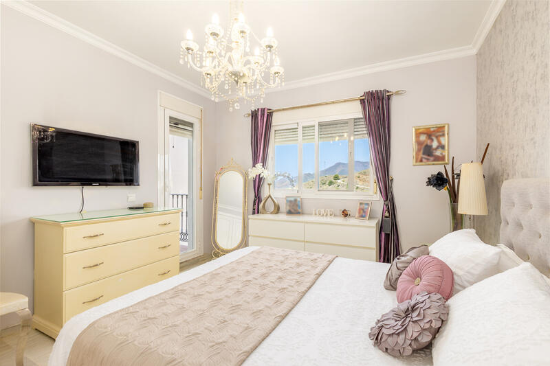 3 bedroom Townhouse for sale