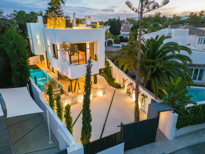 Villa à vendre dans Marbella, Málaga