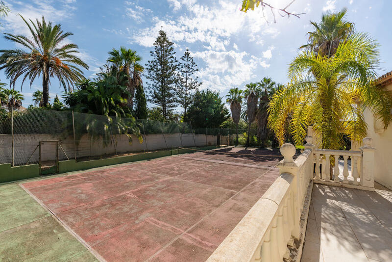 4 bedroom Villa for sale
