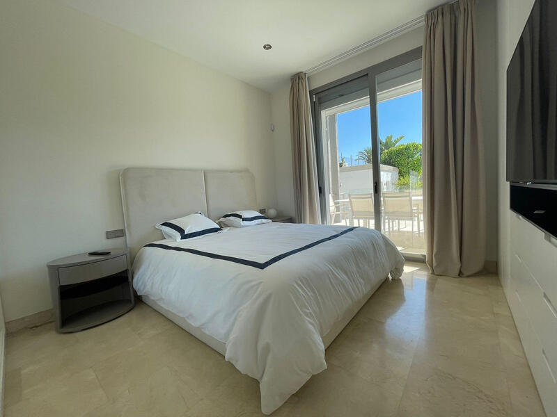5 bedroom Villa for Long Term Rent