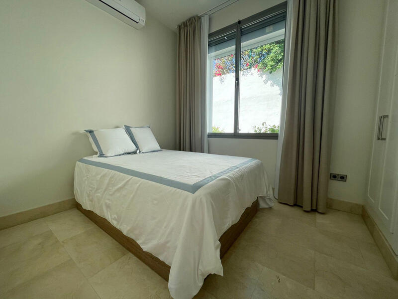 5 bedroom Villa for Long Term Rent
