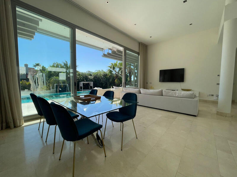 5 bedroom Villa for Long Term Rent