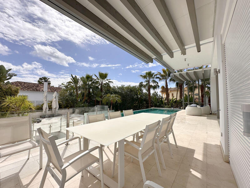 5 bedroom Villa for sale