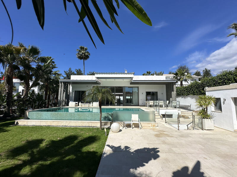 5 bedroom Villa for sale