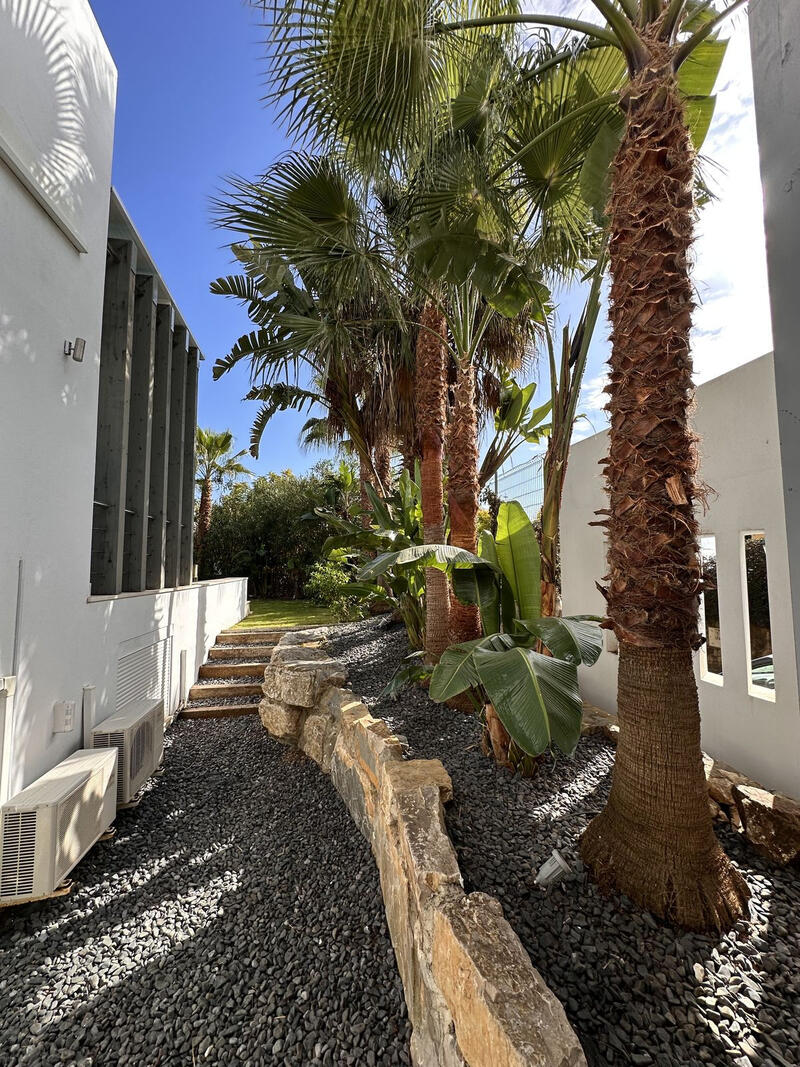 5 bedroom Villa for sale