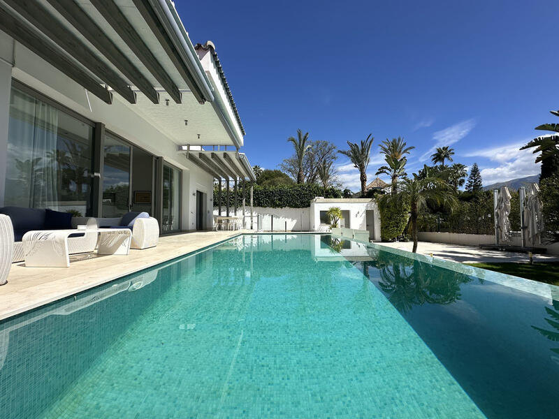 5 bedroom Villa for sale