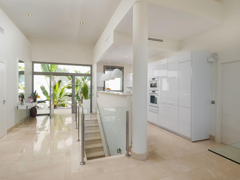 5 bedroom Villa for sale