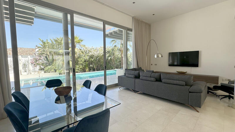 5 bedroom Villa for sale