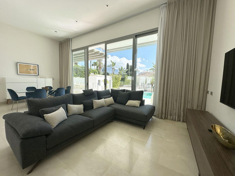 5 bedroom Villa for sale