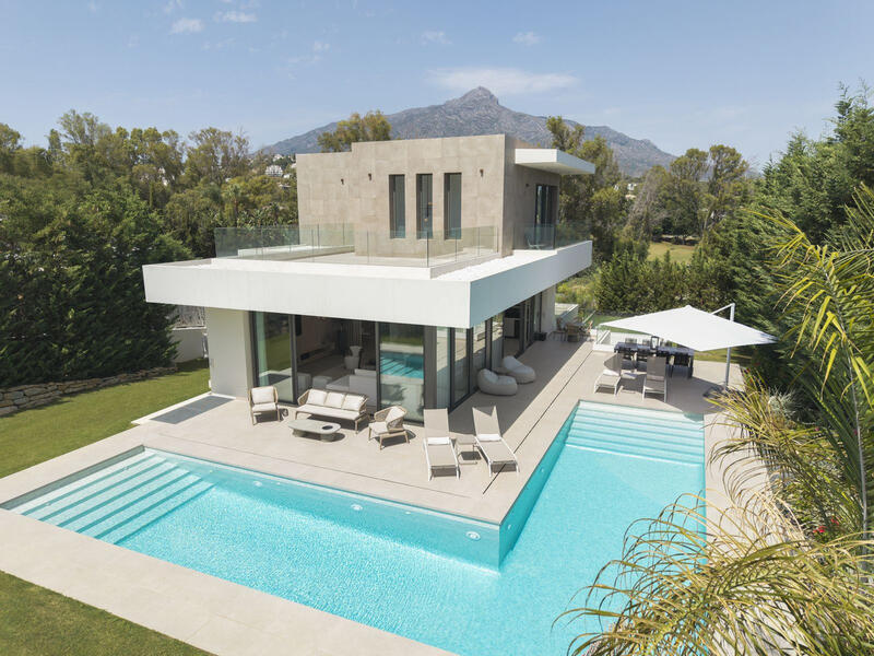 4 bedroom Villa for sale