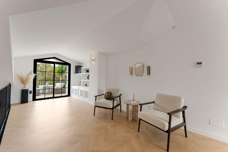 6 bedroom Villa for sale