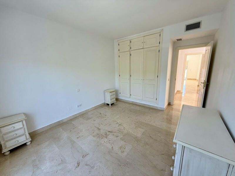 2 bedroom Apartment for sale 2 bedroom Apartment for sale