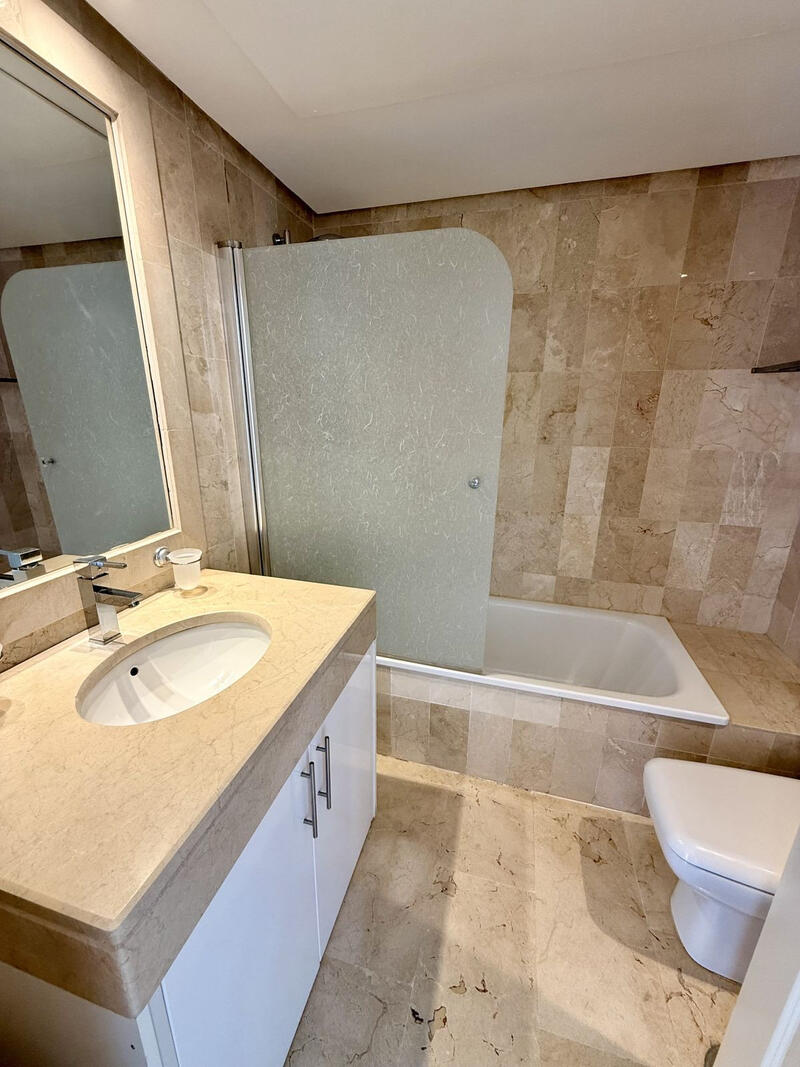 2 bedroom Apartment for sale 2 bedroom Apartment for sale