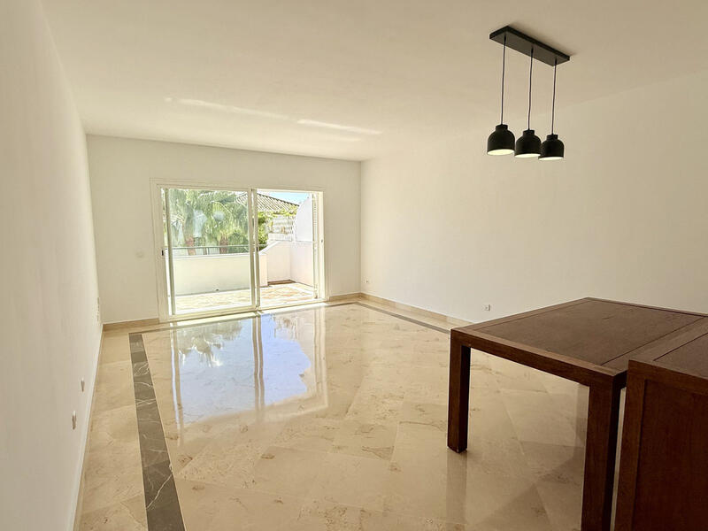 2 bedroom Apartment for sale 2 bedroom Apartment for sale