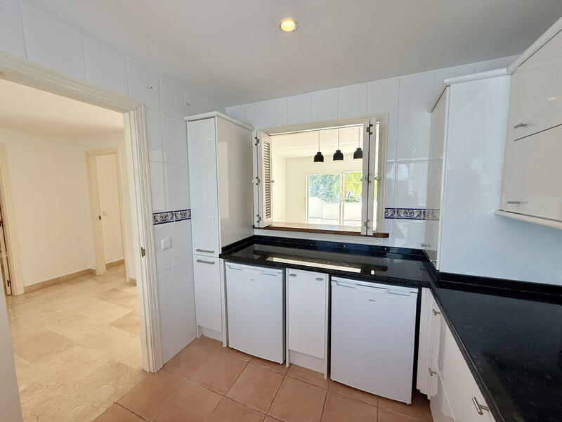 2 bedroom Apartment for sale 2 bedroom Apartment for sale