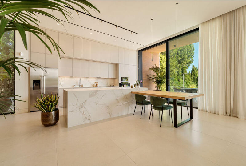 6 bedroom Villa for sale