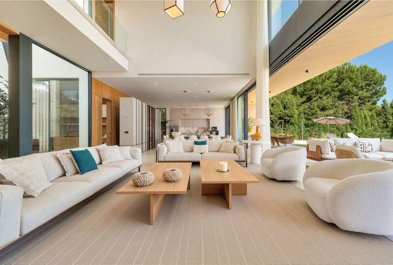 6 bedroom Villa for sale