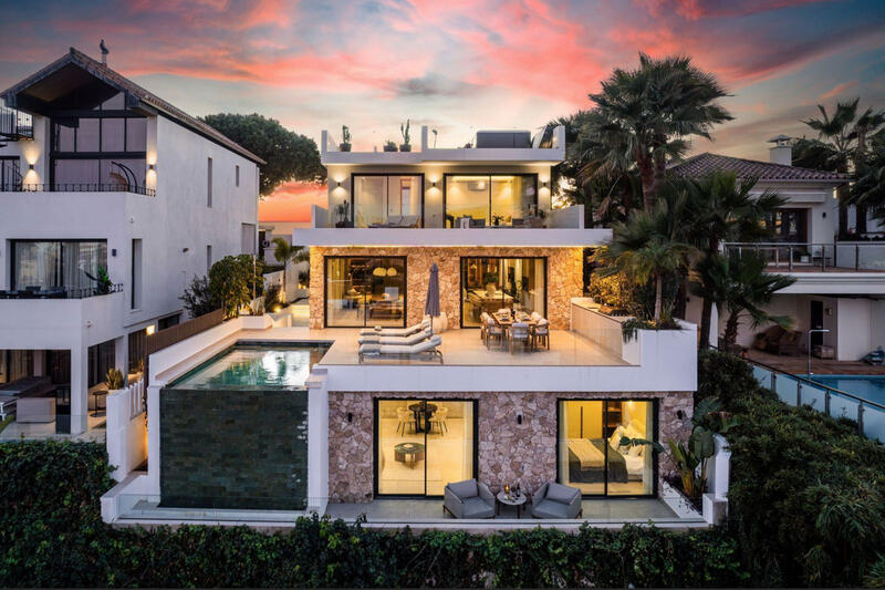 Villa till salu i Nueva Andalucia, Málaga Villa till salu i Nueva Andalucia, Málaga