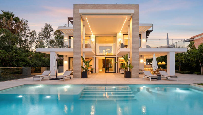 Villa til salg i Golden Mile, Málaga