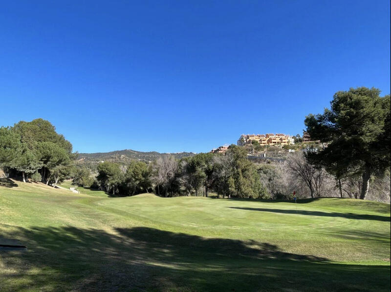 3 спальная комната квартира продается