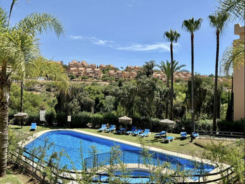 3 спальная комната квартира продается