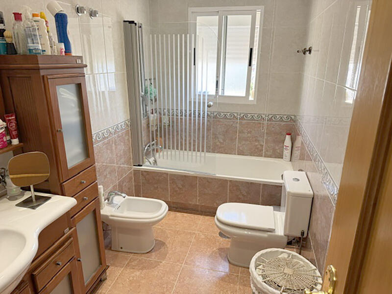 4 Schlafzimmer Appartement zu verkaufen