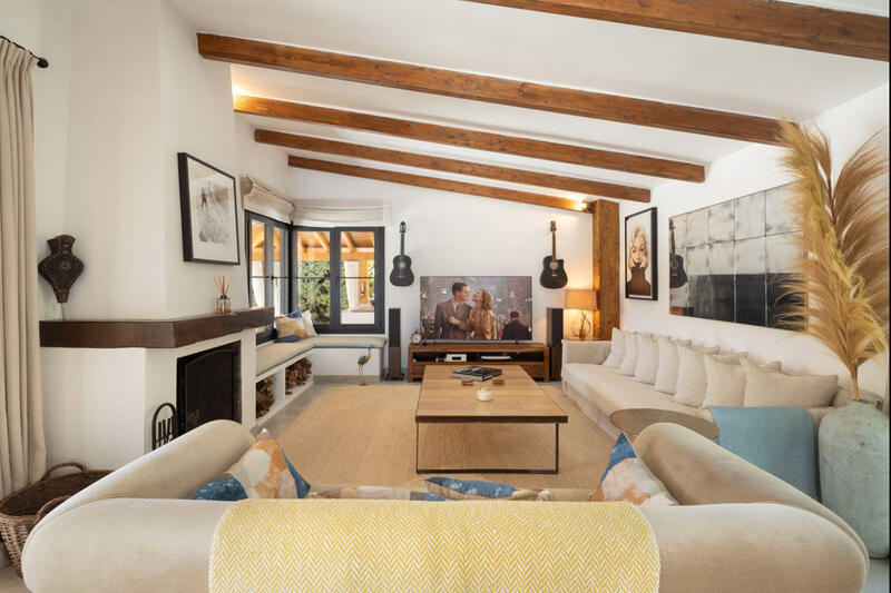 8 soverom Villa til salgs