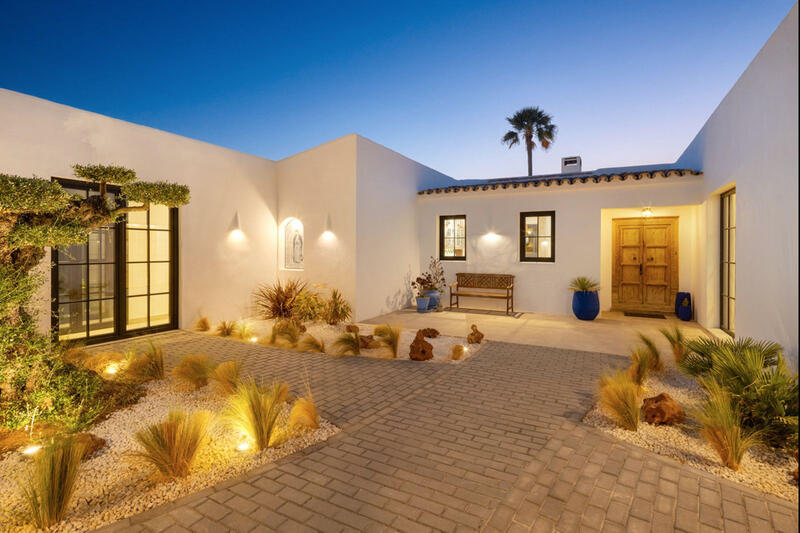 8 soverom Villa til salgs