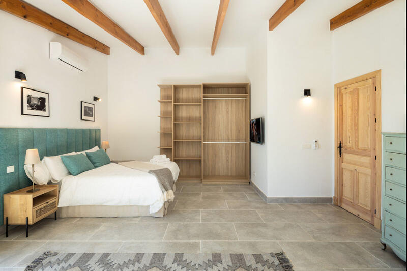 8 soverom Villa til salgs