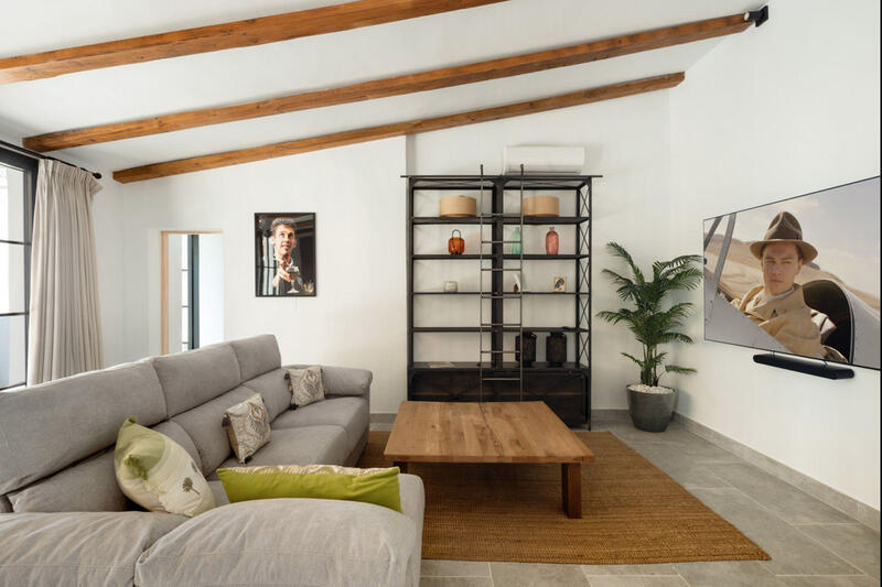 8 soverom Villa til salgs