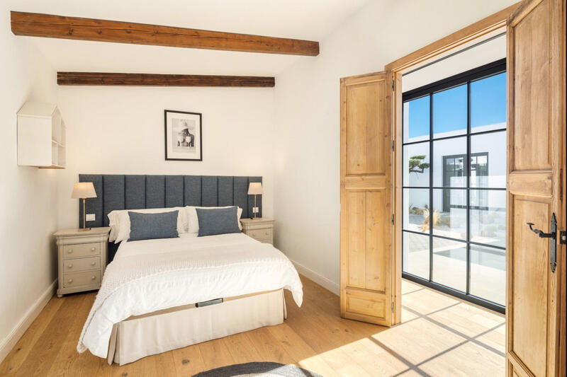 8 soverom Villa til salgs