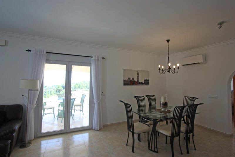 4 Cuarto Villa en venta