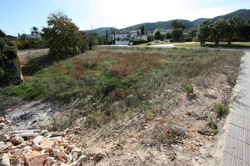 Land for sale in Pedreguer, Alicante