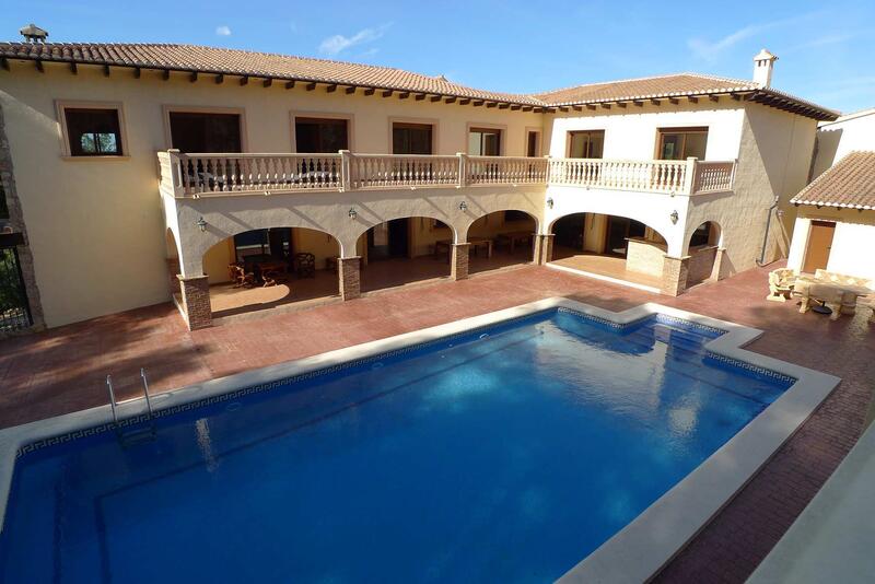 Villa for sale in Lliber, Alicante