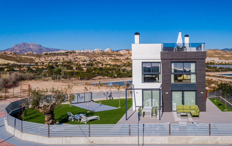 Villa til salg i Mutxamel, Alicante
