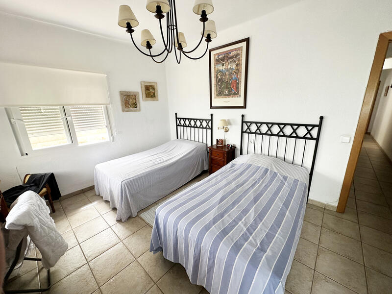 6 chambre Appartement à vendre