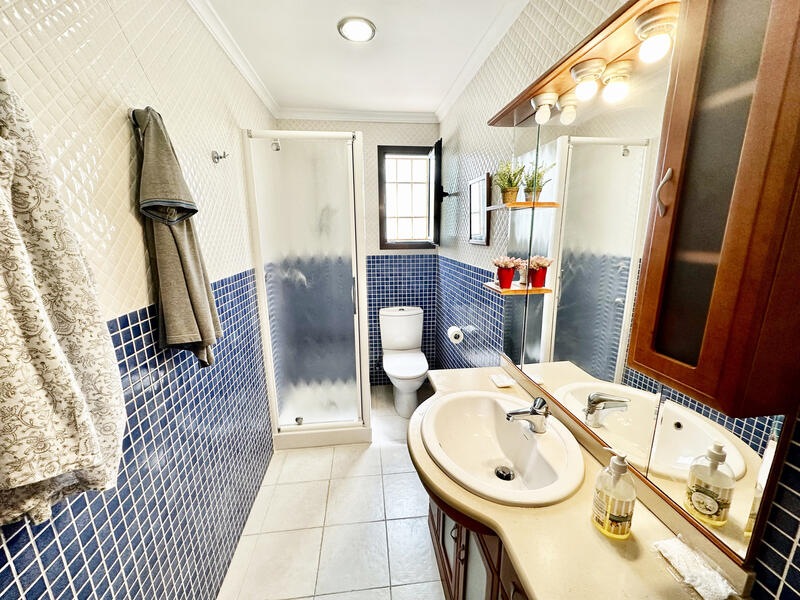 6 chambre Appartement à vendre