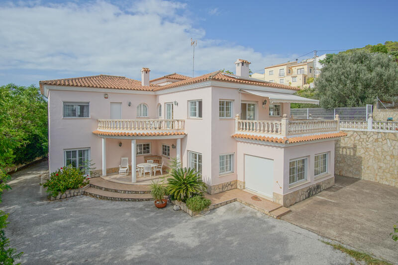 Villa zu verkaufen in Orba, Alicante