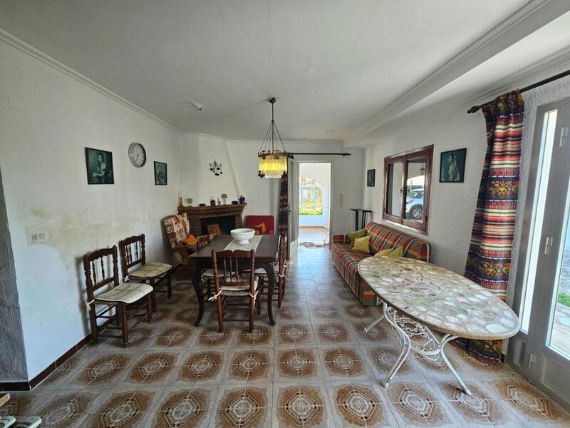 4 Cuarto Villa en venta