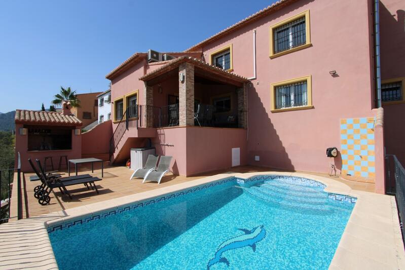Villa en venta en Orba, Alicante