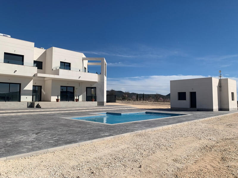 5 bedroom Villa for sale